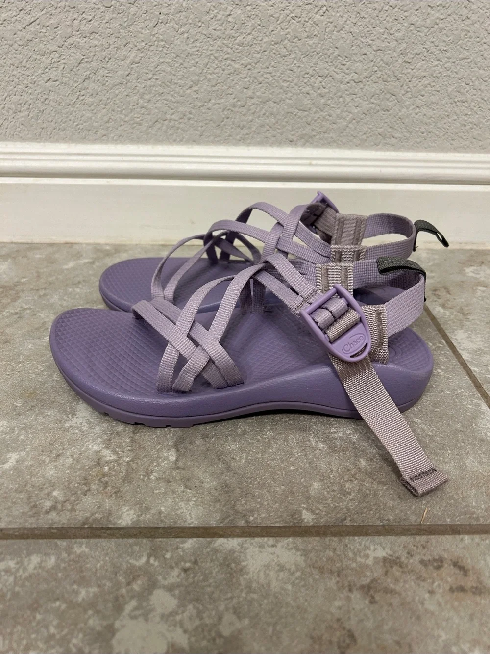 Chaco Sandals Girls Size 4